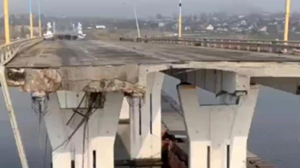 Сальдо: основные опоры Антоновского моста целы, его можно быстро восстановить