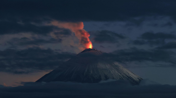 Парки Вулканы Камчатки призвали туристов трезво оценить силы перед восхождениями