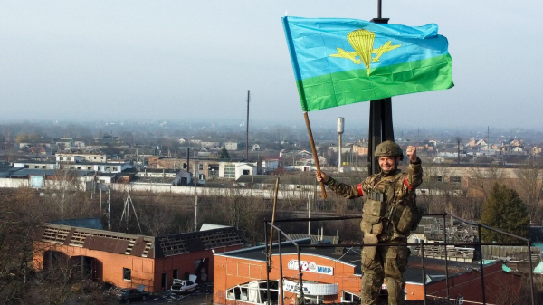 Путин поздравил личный состав и ветеранов ВДВ с профессиональным праздником