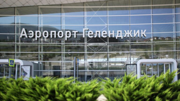 В аэропорту Краснодара заявили об отсутствии распоряжений о возобновлении работы