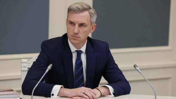 Анохин поручил ректорам комплексно подойти к вопросу трудоустройства выпускников