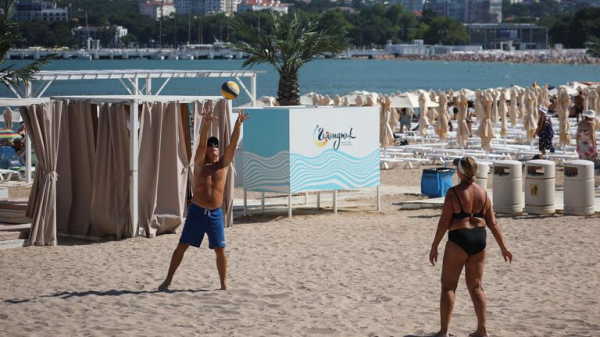 В аэропорту Краснодара заявили об отсутствии распоряжений о возобновлении работы