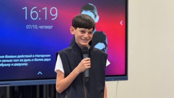 Арен Назарян, вывезший на машине семью из Карабаха, отправился в Артек