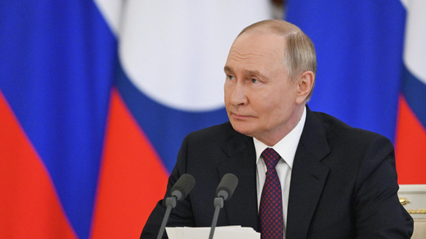 Путин расширил действие указа о волонтерстве в новых регионах