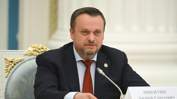 Никитин поручил согласовать графики работ на аэродроме в Новгороде с Росавиацией