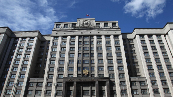 Нилов: в ГД разрабатывают проект о платном обучении детей мигрантов в школах