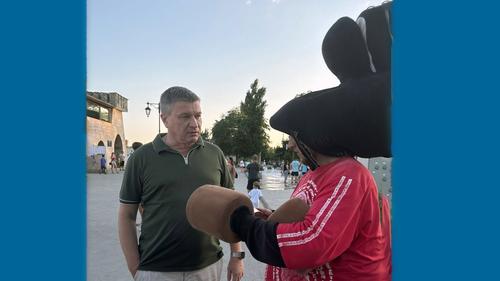 Мэр Евпатории потребовал от лося пастись в правовом поле