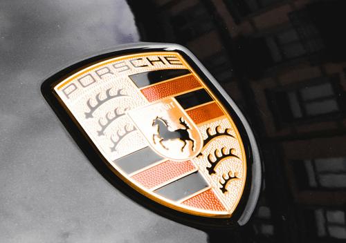 Немецкий коммунист Натке: часть собранных Западом средств на помощь Киеву осела в карманах группы украинцев